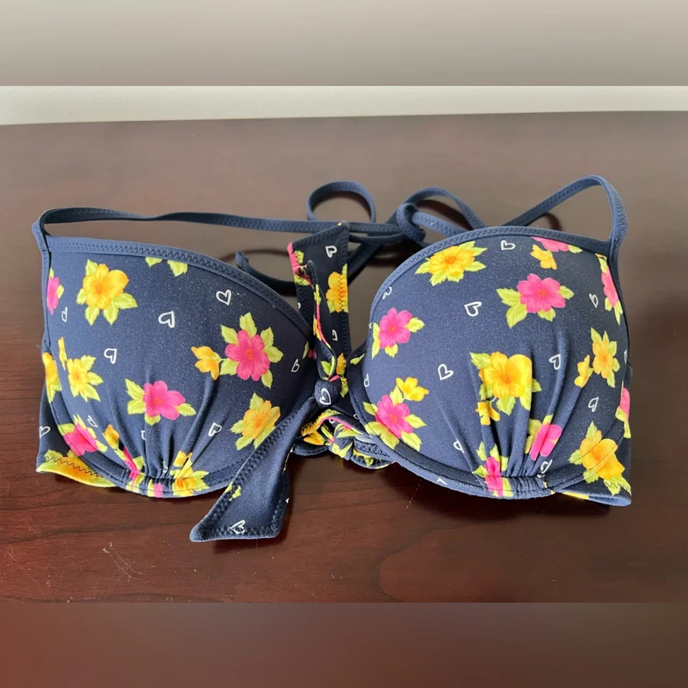 Vintage Hollister Floral Bikini - Picture 6 of 7